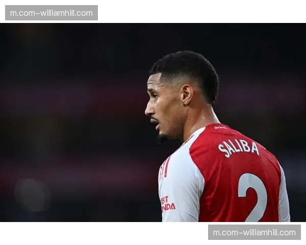 法国后卫于帕梅卡诺需保持状态 拜仁中卫面临萨利巴竞争